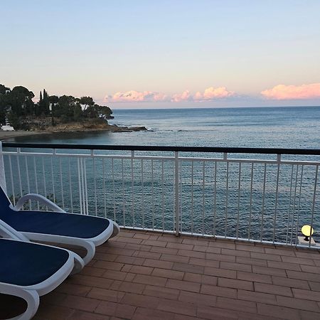 Hotel Grifeu Llança 외부 사진