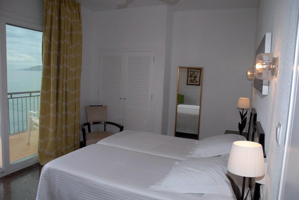 Hotel Grifeu Llança 외부 사진