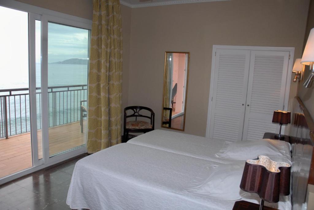 Hotel Grifeu Llança 외부 사진